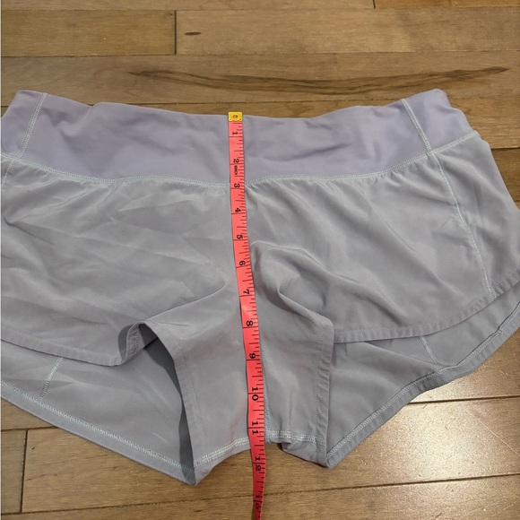 Lululemon Shorts Speed Up Shorts 2.5” in berry mist lilac light purple 10 - Picture 9 of 12